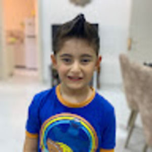 Meet your Posher, Firas